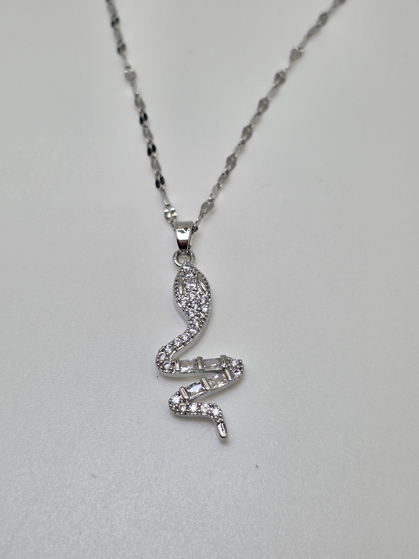 Radiant Snake Pendant Necklace – Gold or Silver Finish