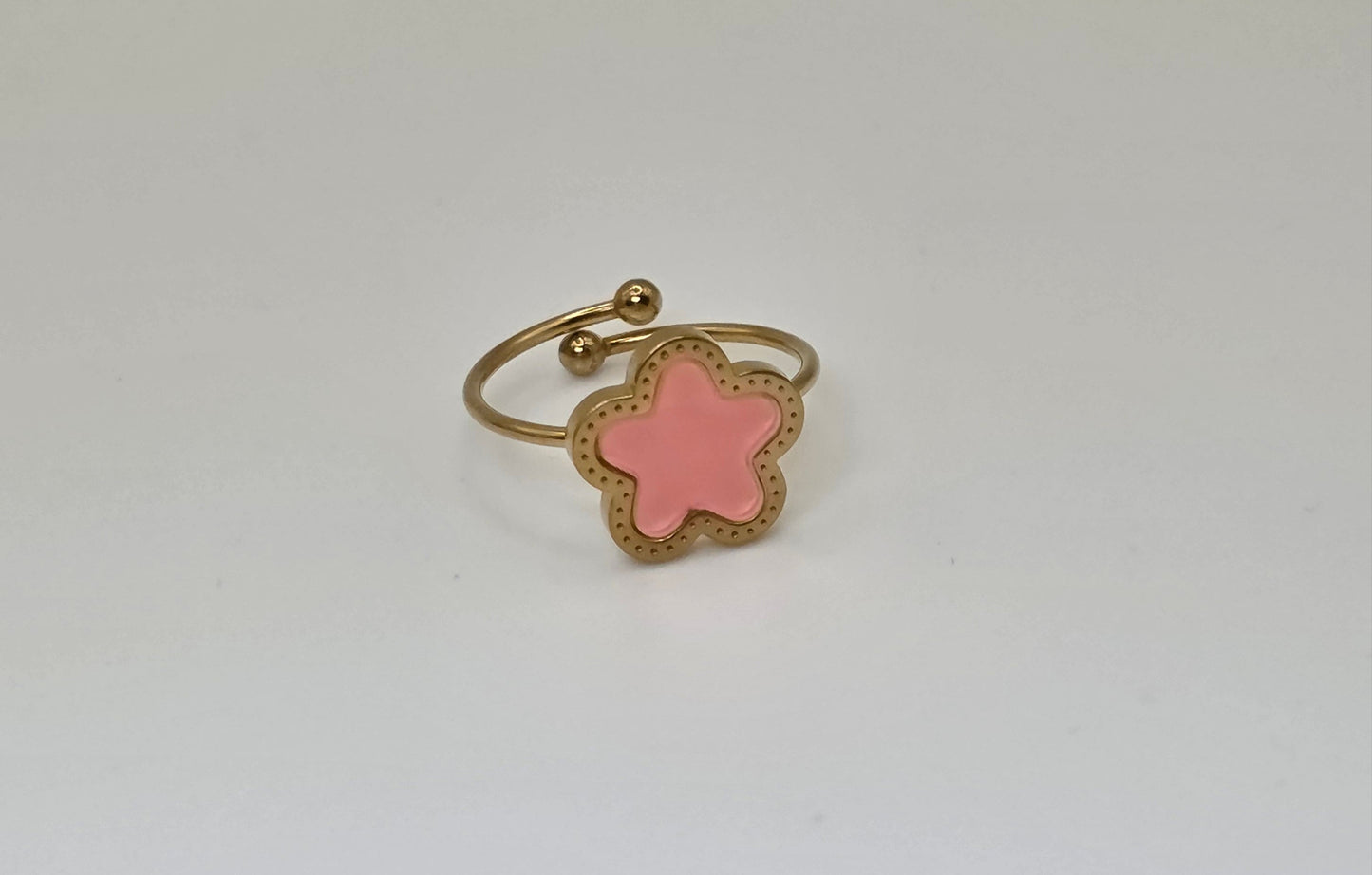 Adjustable Flower Ring – Gold Plated Stainless Steel