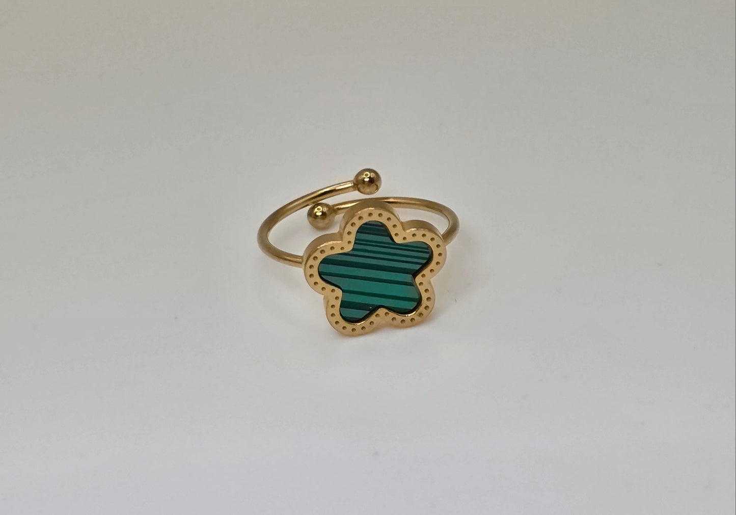 Adjustable Flower Ring – Gold Plated Stainless Steel