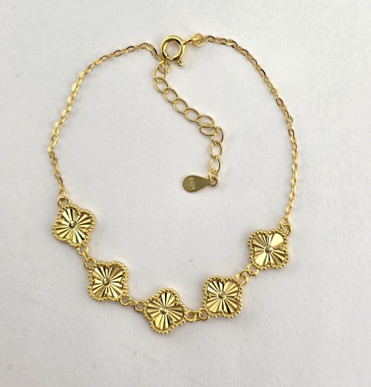 925 Sterling Silver Clover Bracelet – 18K Gold Plated