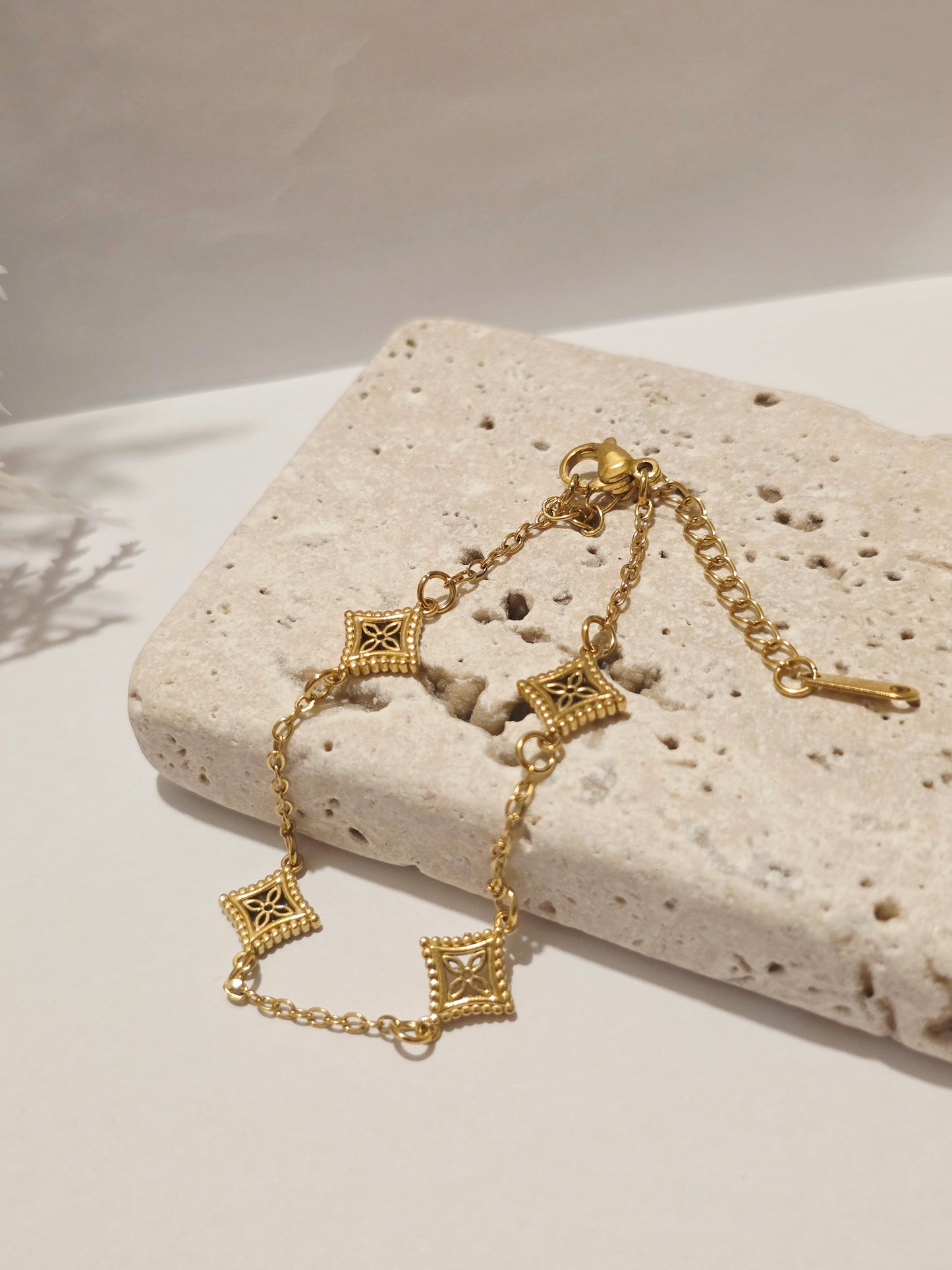 Clover Rhombus Chain Bracelet 18K Gold Plated