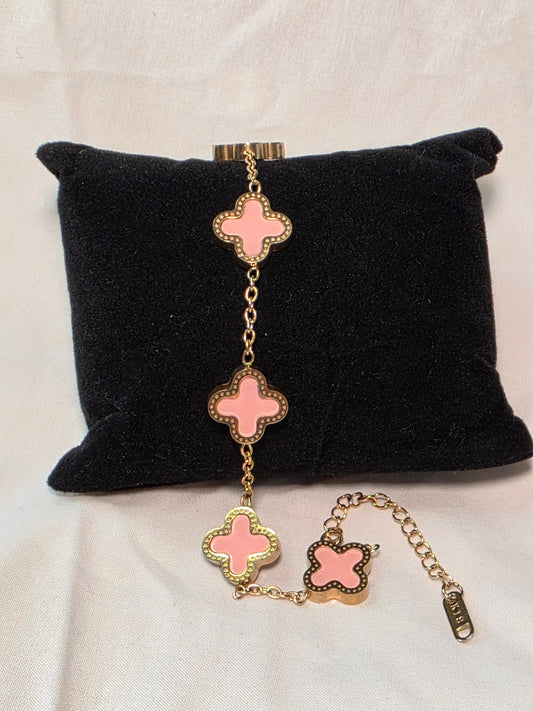 Pink Clover Double-Sided Bracelet – Yellow Gold Plated