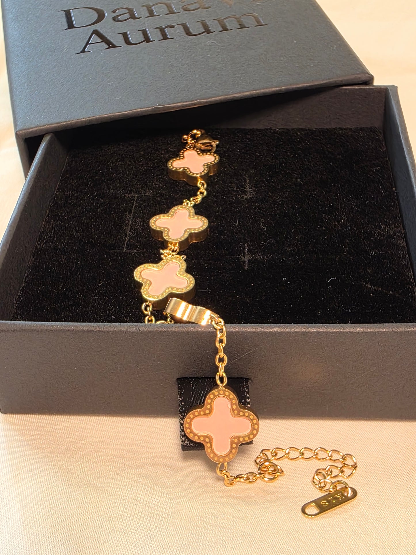 Pink Clover Double-Sided Bracelet – Yellow Gold Plated