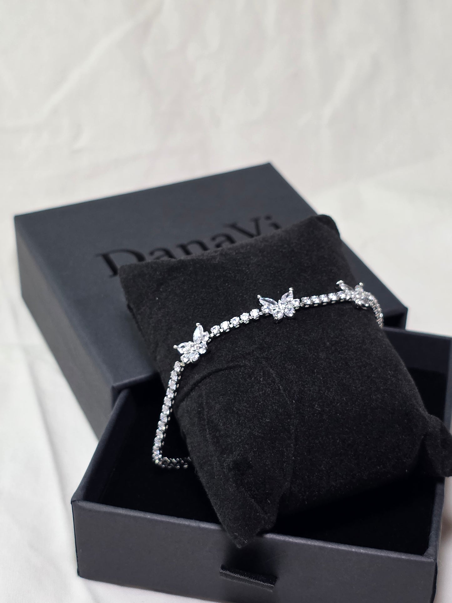 Butterfly Elegance Tennis Bracelet – Gold & Silver Options