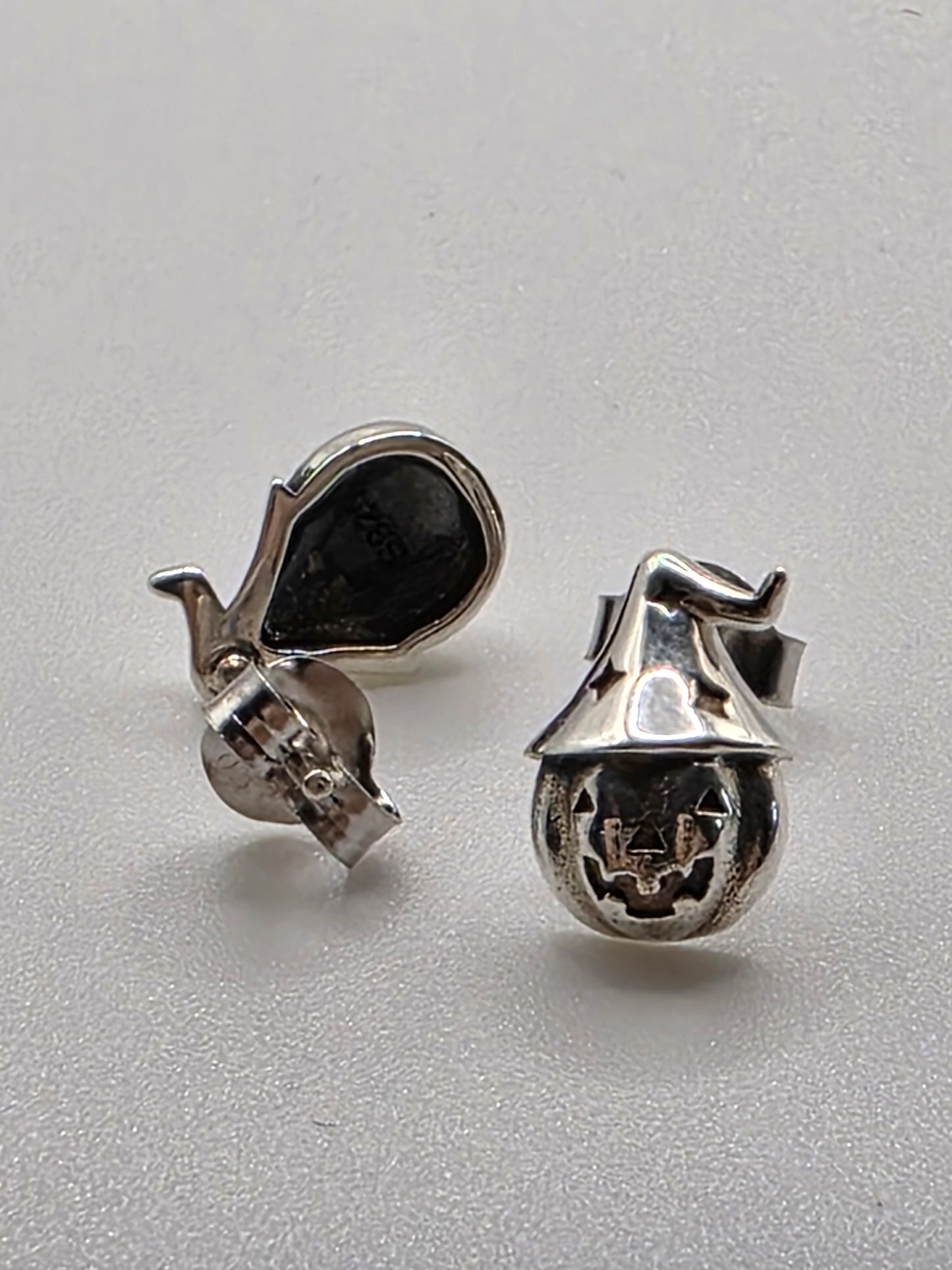 Sterling Silver Pumpkin Hat Studs – Halloween Edition