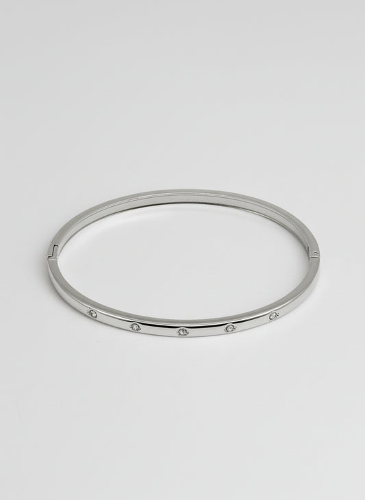 Minimal Sparkle: Sleek Silver-Plated Bangle – Designer-Inspired Stainless Steel
