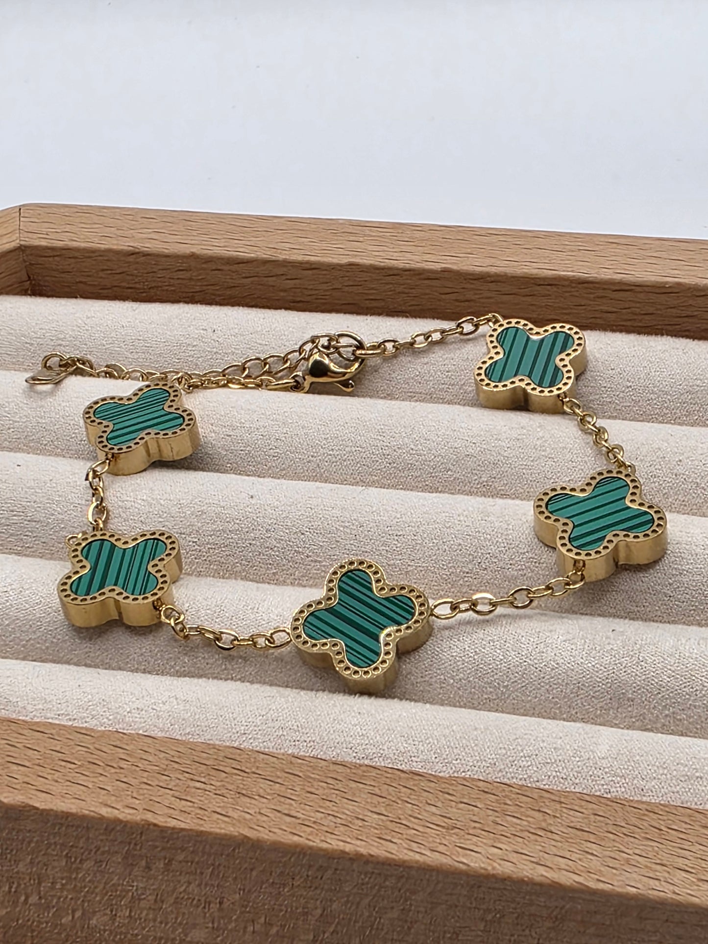 Green Clover Charm Bracelet – Gold Plated