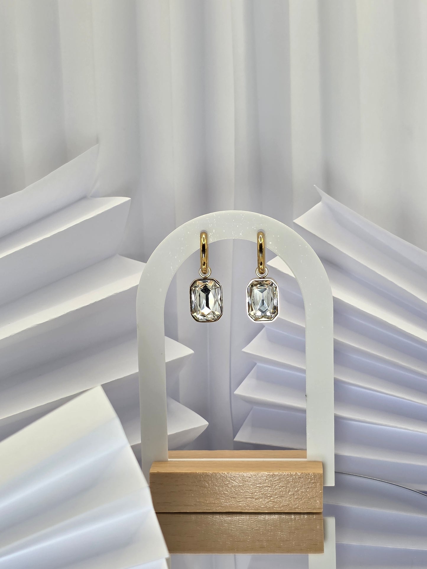Radiant Cut Drop Earrings – 18K Gold Plated