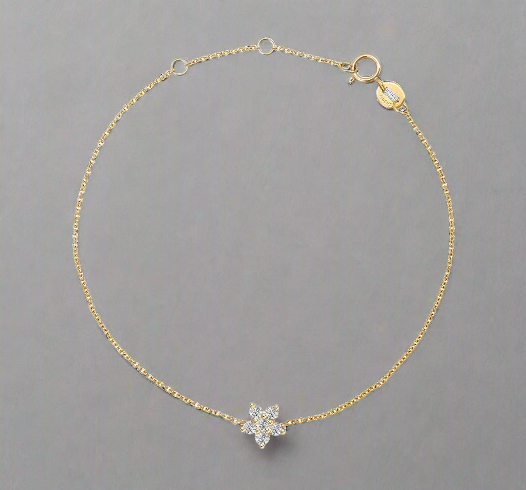 Celestia Solid 14K Gold Star Bracelet – Fine Jewellery with a Touch of Magic
