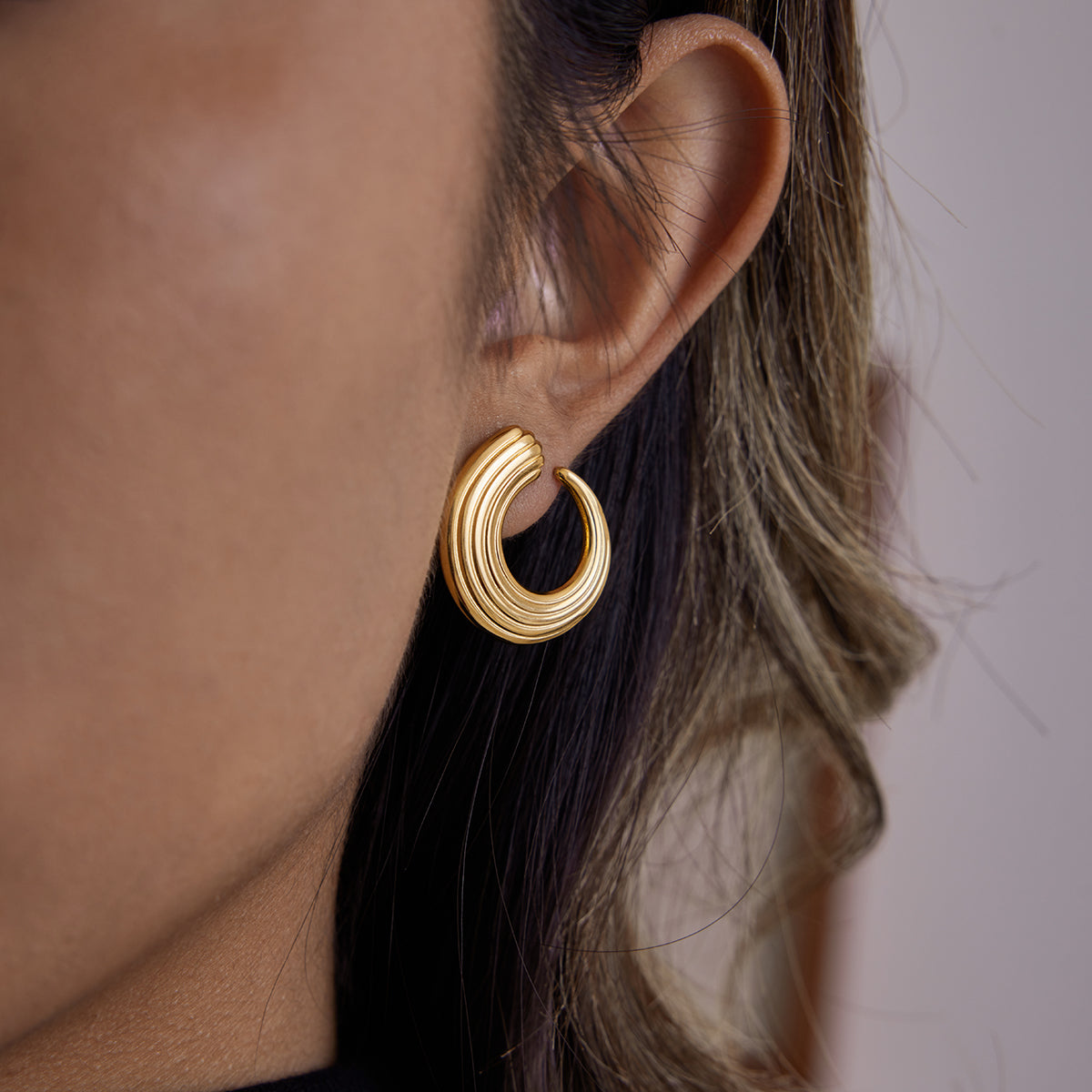 Bold Ripple Statement Hoops – Gold Plated