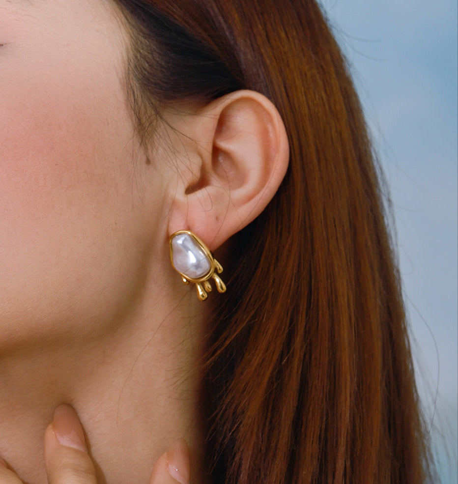Pearl Drop Statement Earrings – Gold Plated