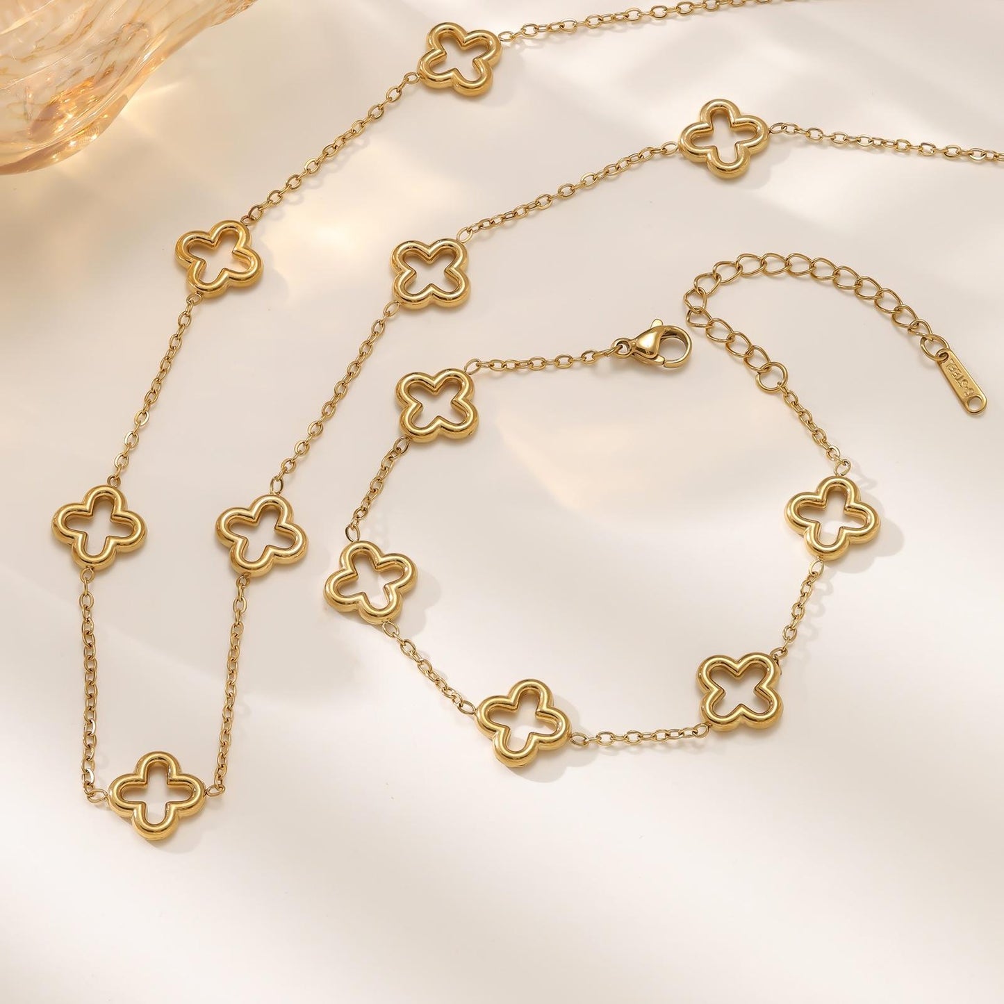 Clover Link Necklace & Bracelet Set