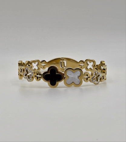 Enchanted Clover Motif Bangle – Gold Plated