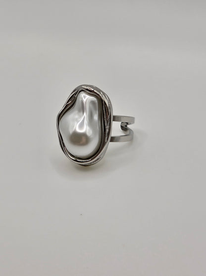 Organic Pearl Statement Ring – Gold & Silver Finish