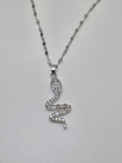 Radiant Snake Pendant Necklace – Gold or Silver Finish