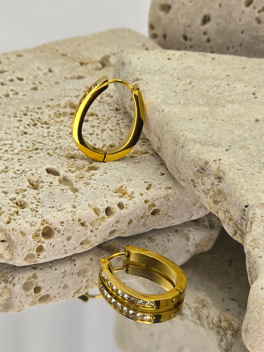 Elegant 18K Gold-Plated Crystal Huggie Hoops 21mm