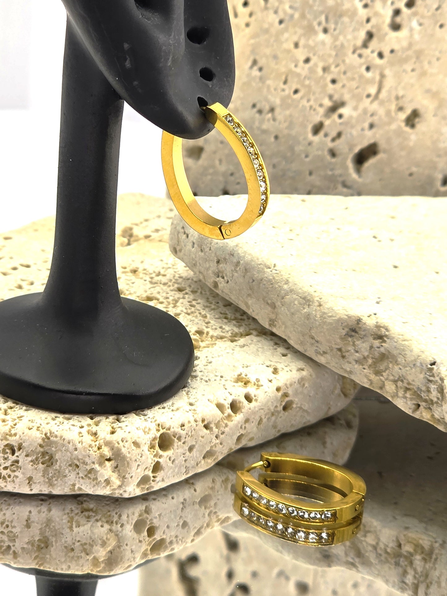 Elegant 18K Gold-Plated Crystal Huggie Hoops 21mm