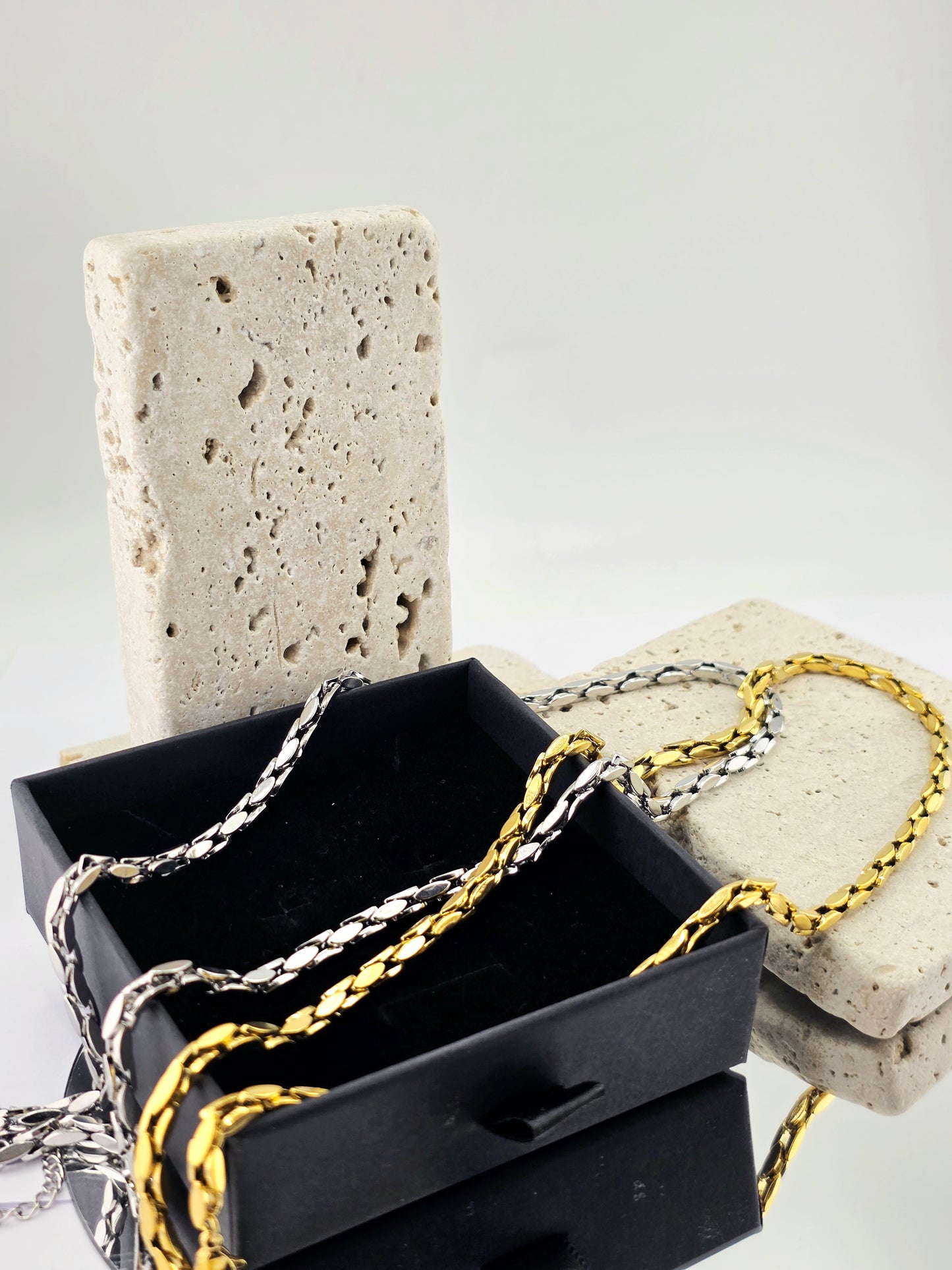 Unisex 18K Gold-Plated Square Link Chain Necklace