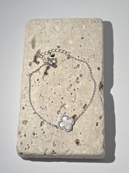 925 Sterling Silver Clover Bracelet with Iridescent Shell