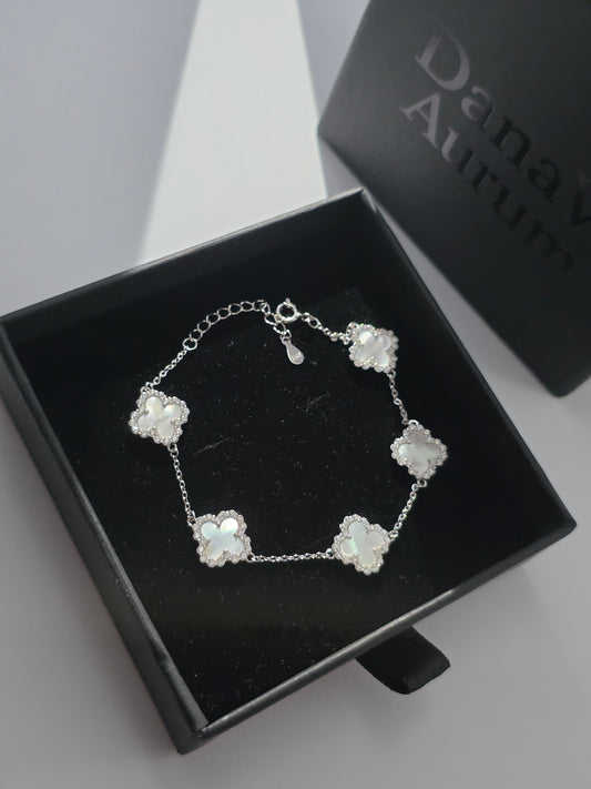 Clover Luxe Bracelet – 925 Sterling Silver with Iridescent Shell