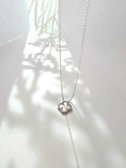 925 Sterling Silver Clover Necklace