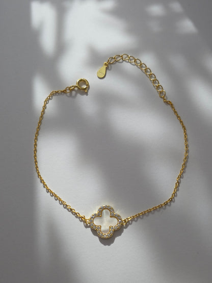 925 Sterling Silver Clover Bracelet 14K Gold Plated – White & Pink Iridescent Shell