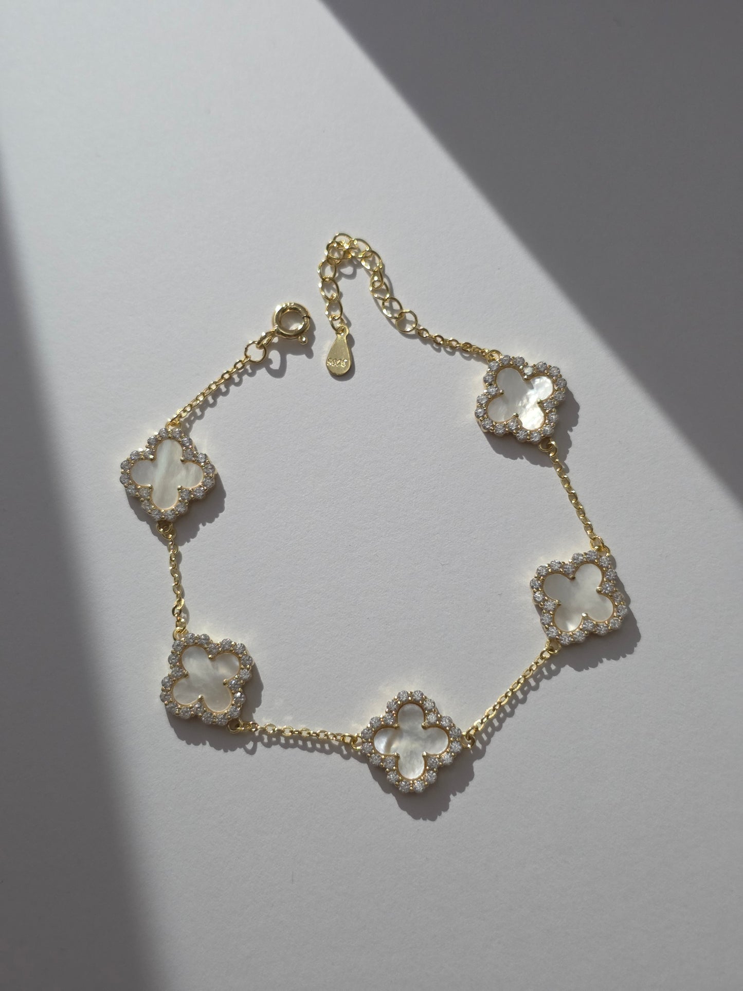 Clover Luxe Bracelet – 925 Sterling Silver 14K Gold Plated with Iridescent Shell