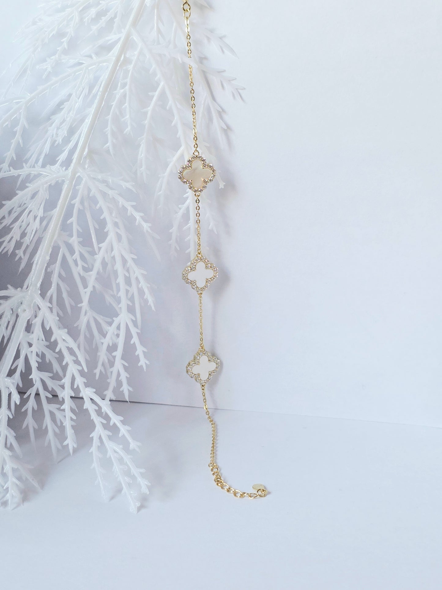 Clover Bracelet – 925 Sterling Silver 14K Gold Plated with Iridescent Shell