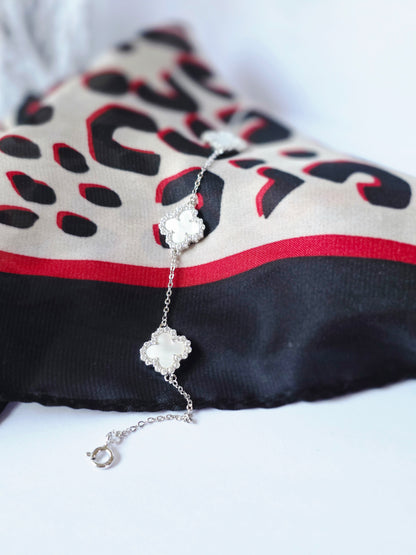 Clover Bracelet – 925 Sterling Silver with Iridescent Shell