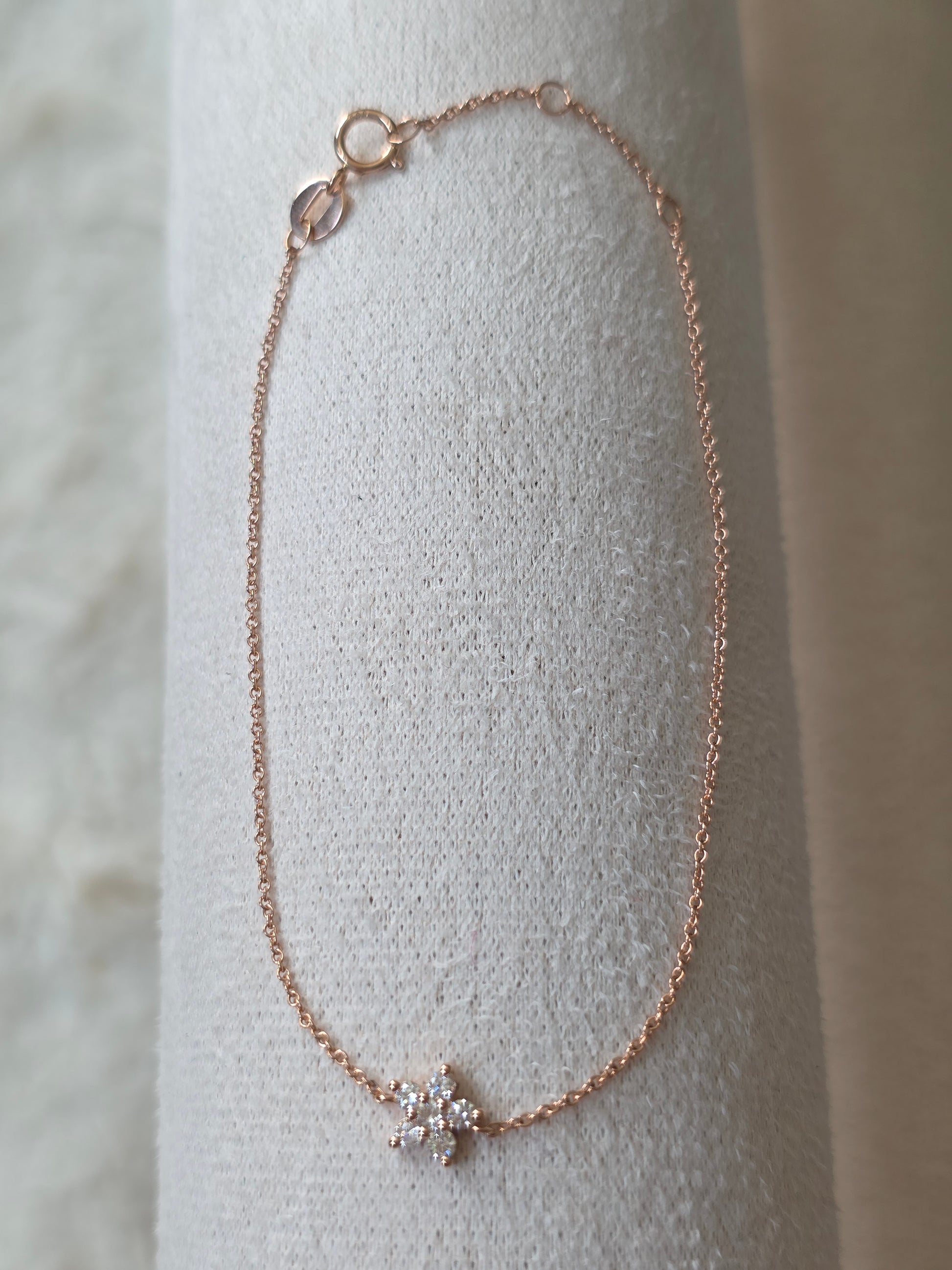 14k rose gold Delicate bracelet with small beads on a soft fabric danavi aurum uk jewellery 
