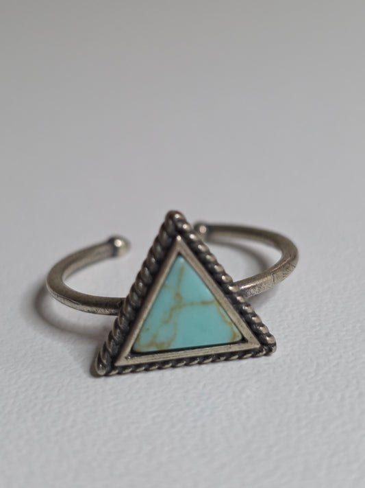 Vintage Turquoise Adjustable Ring – Antiqued Finish