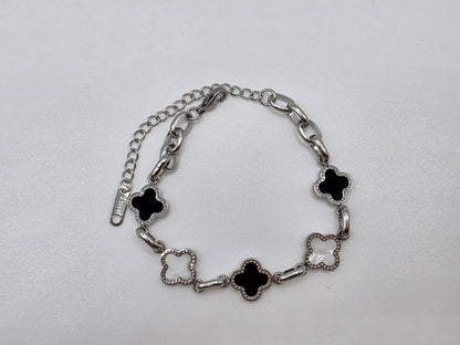 Designer-Inspired Clover Charm Bracelet – Gold & Silver Finishes