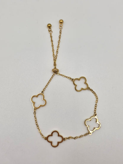 Elegant Hollow Clover Adjustable Bracelet – 18k Gold Plated Stainless Steel
