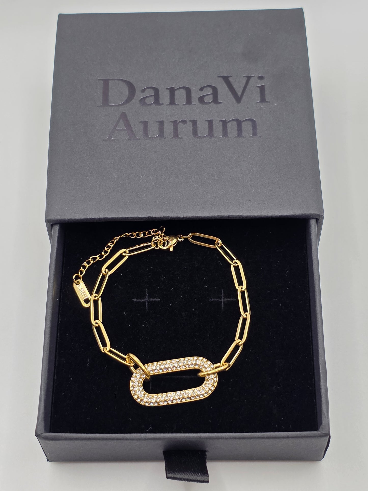 Paperclip Chain Bracelet with Pavé Accent – Gold Plated
