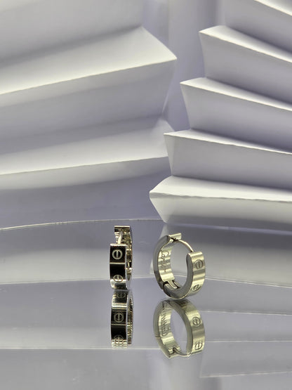 Designer-Inspired Gold Huggie Hoops – 18K Plated Stainless Steel