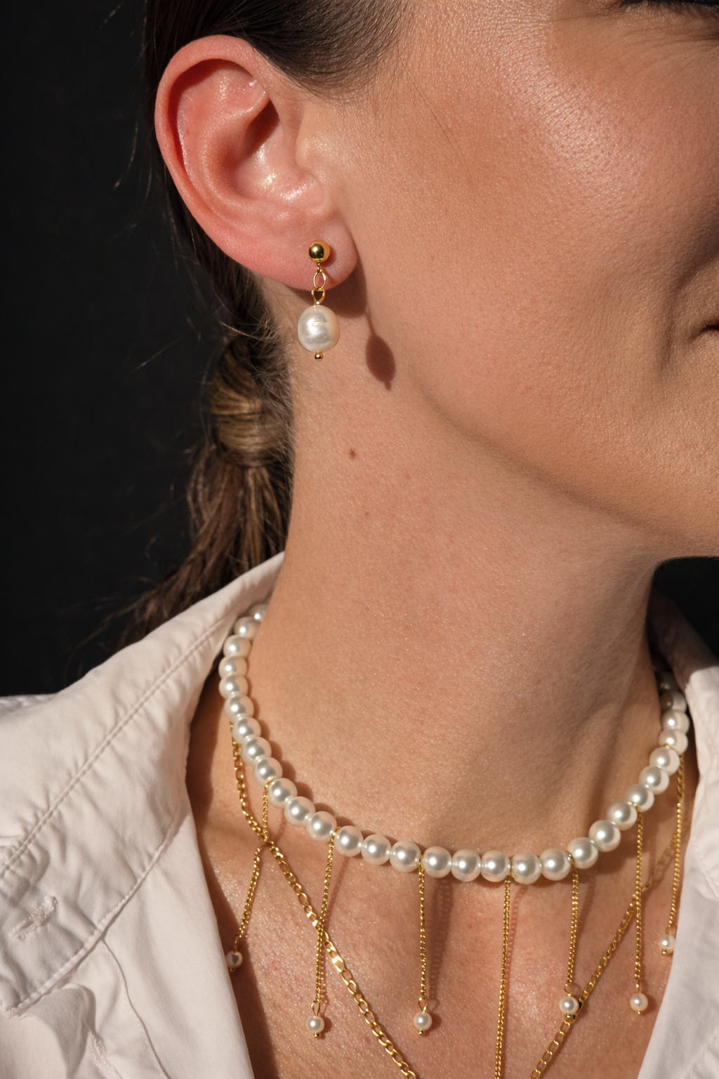 Aurum Drop Pearl Earrings3