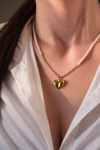 Aurum Sculpted Heart Pearl Necklace