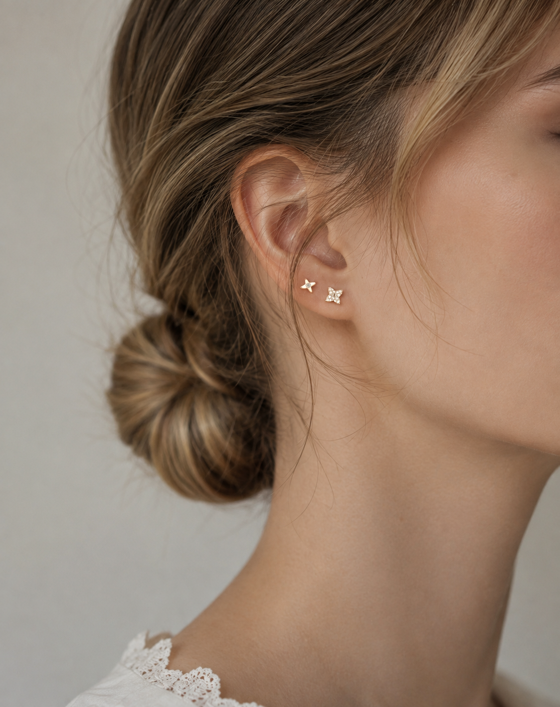 925 Sterling Silver 18k Gold Plated - Four-Leaf Clover Stud Earrings