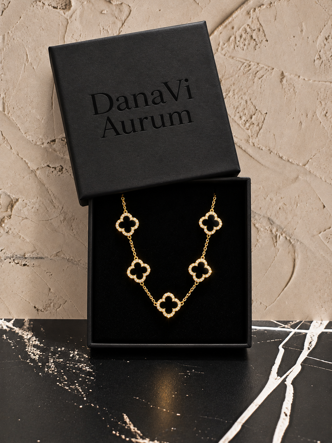 Clover Luxe Black Bracelet – 925 Sterling Silver, 14K Gold Plated