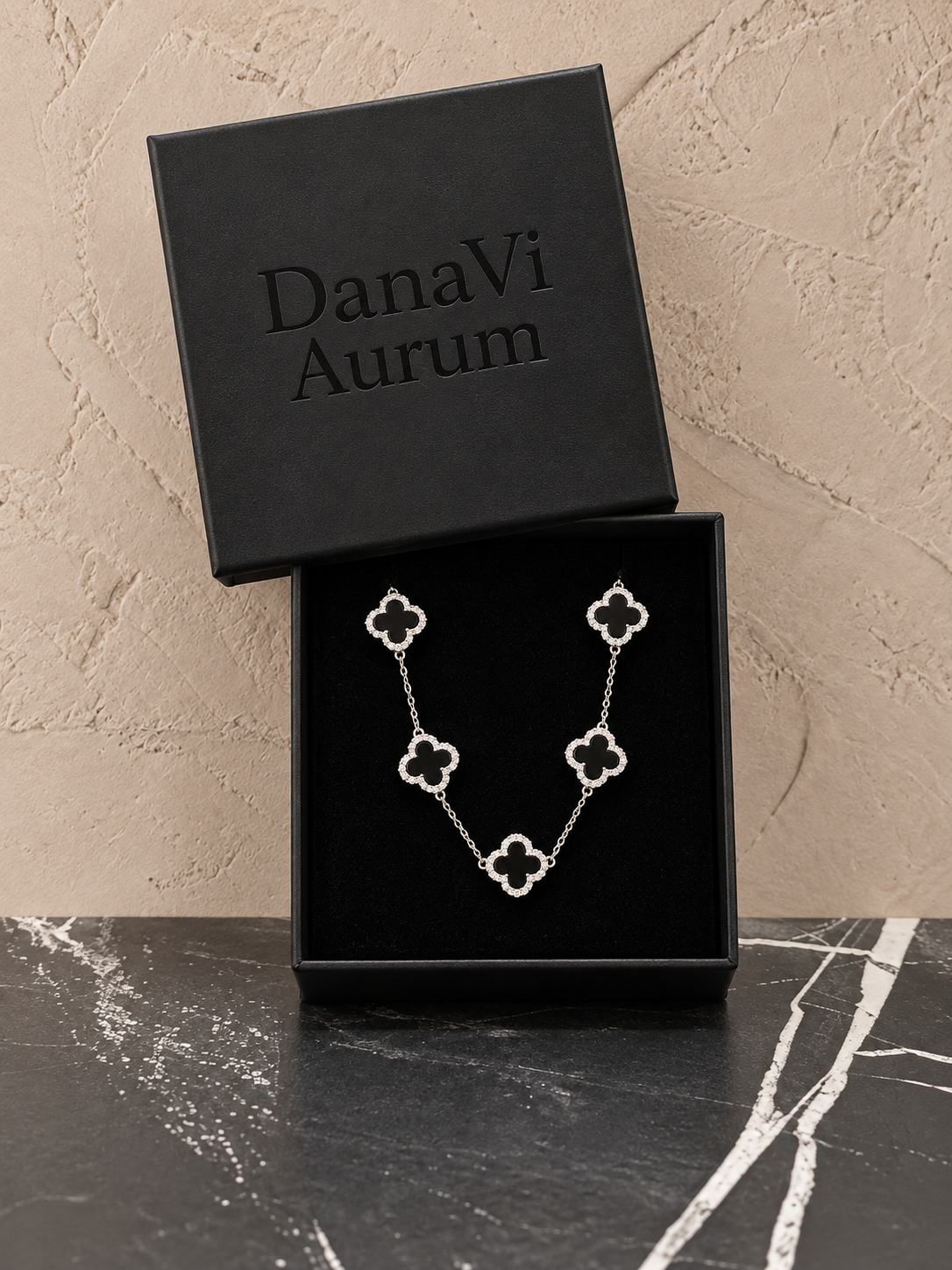Clover Luxe Black Bracelet – 925 Sterling Silver