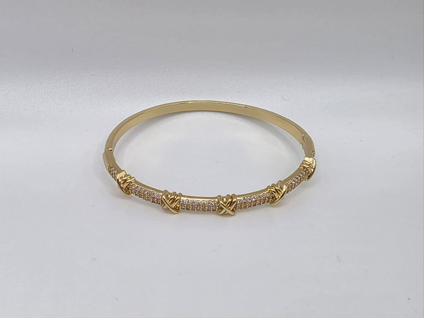 Luxe X Elegance – Designer-Inspired Bangle
