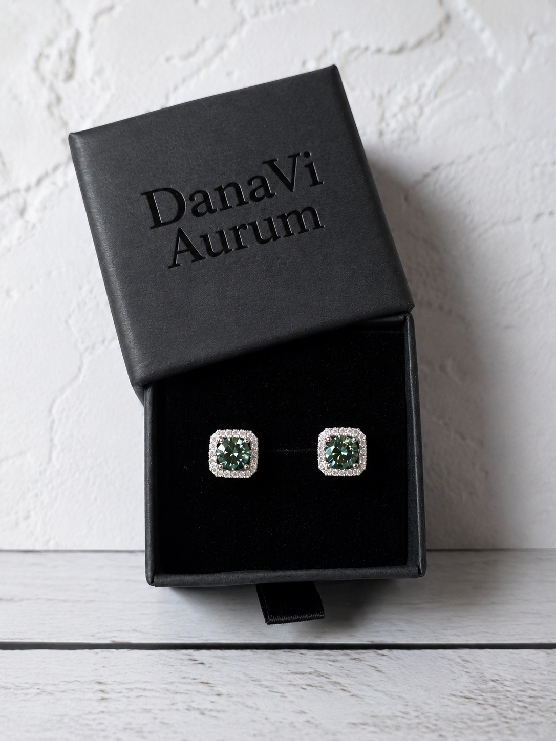 Emerald Moissanite Luxury Stud Earrings 925 Silver