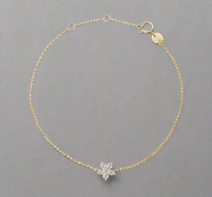 Celestia Solid 14K Gold Star Bracelet – Fine Jewellery with a Touch of Magic
