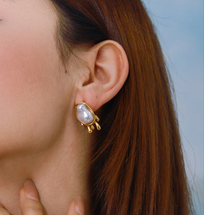 Pearl Drop Statement Earrings – Gold Plated