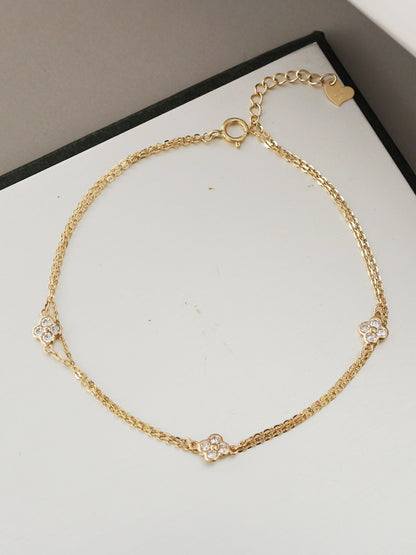 Timeless Elegance – 14K Gold Dainty Flower Charm Adjustable Bracelet