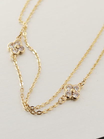 Timeless Elegance – 14K Gold Dainty Flower Charm Adjustable Bracelet