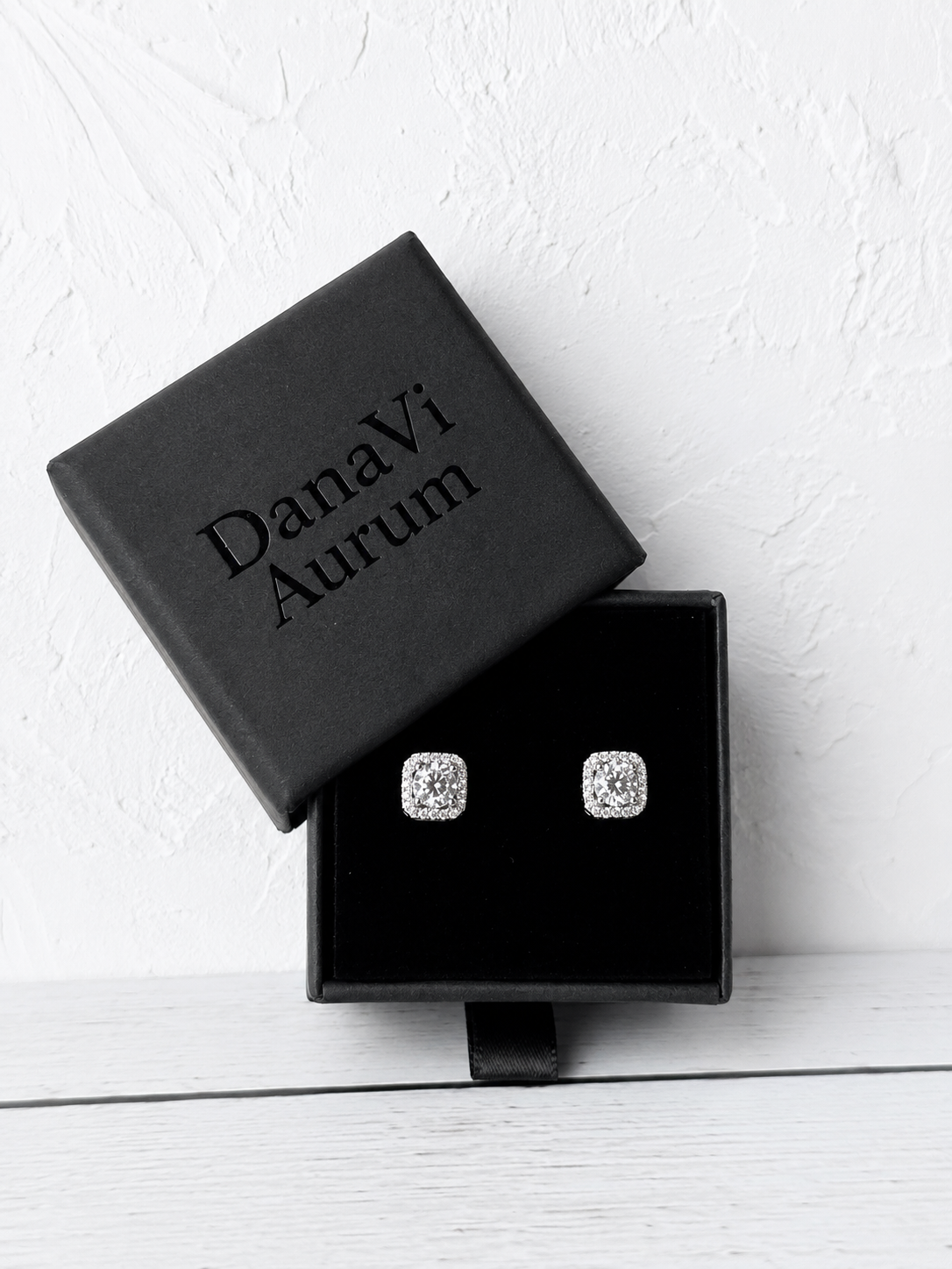 White Sparkle Stud Earrings – 925 Silver