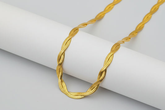 Twisted Herringbone Choker – Gold Tone
