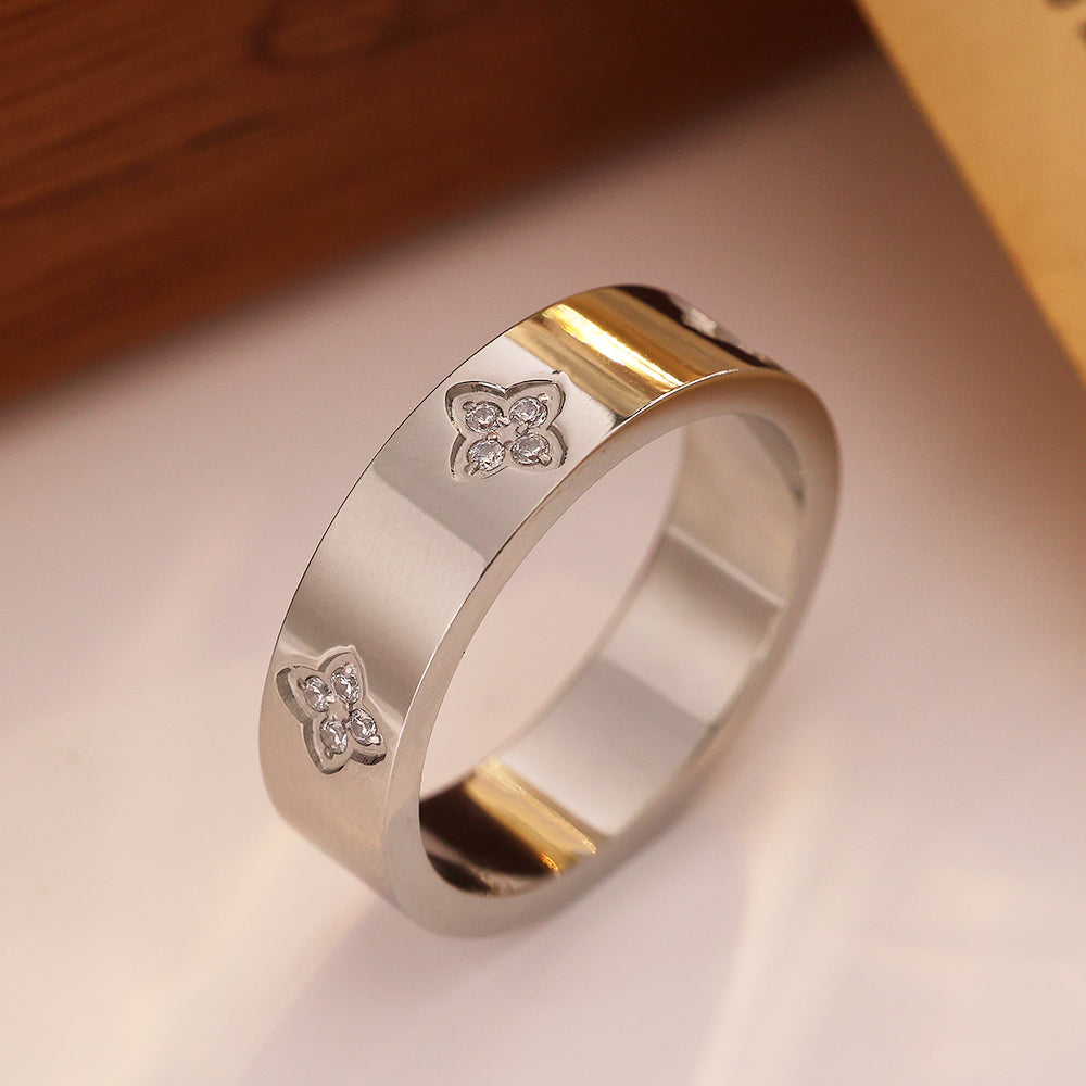 Clover Band Ring – Silver